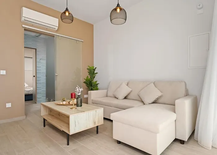 Sunnyvillas Mythical Gym Swimming Pool S19 *