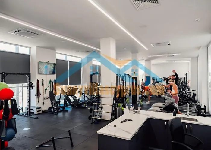 Sunnyvillas Mythical Gym Swimming Pool S19 Paralímni