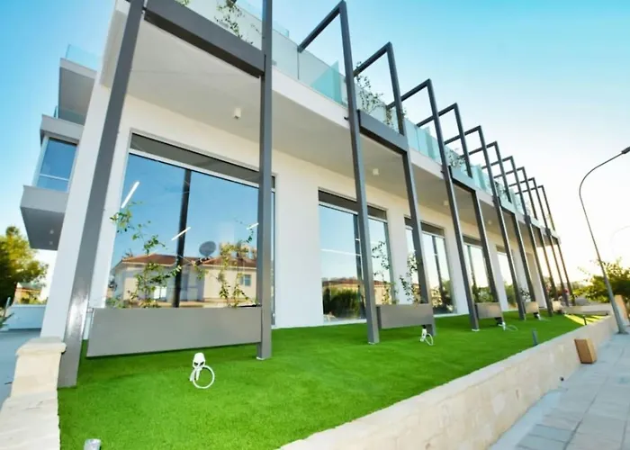 Sunnyvillas Mythical Gym Swimming Pool S19 Apartman Paralímni